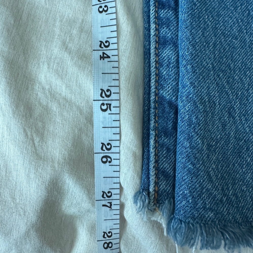 Levi's Light Blue Button-Fly Jeans - Picture 4 of 4